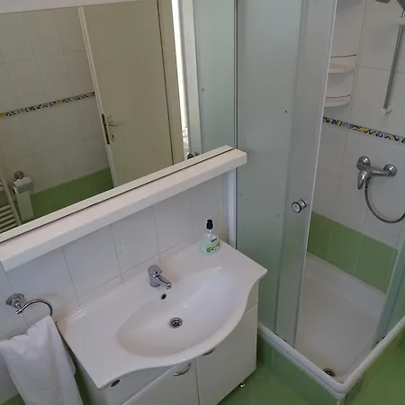 Cveljo Apartment *